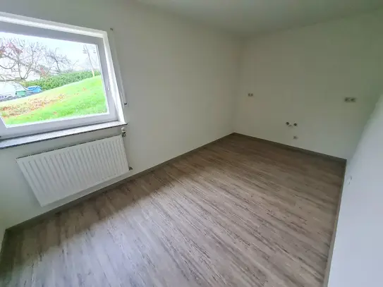 Frisch renovierte, moderne Erdgeschosswohnung in ruhiger Ortsrandlage, nähe Puderbach!