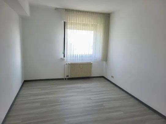 Helle. lichtdurchflutete 3 Zimmerwohnung in ruhiger Wohnlage!