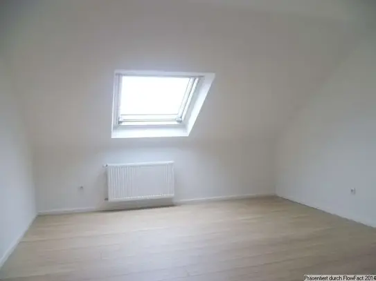 3 Zimmer Dachgeschosswohnung mit Blick über Lindlar