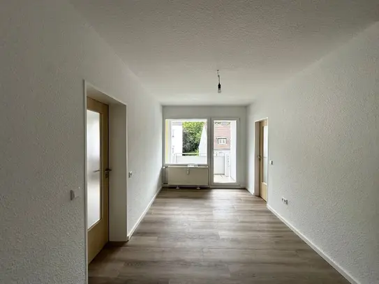 Helle, neu renovierte 3-Zimmerwohnung ca. 82m² mit Balkon in Dortmund-Marten zu vermieten!