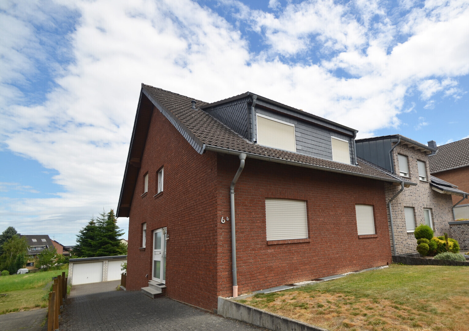                                                               Helle, gro&szlig;z&uuml;gige 3-Zimmerwohnung in Bornheim-Kardorf mit Balkon!                                                       in Bornheim (Frankfurt am Main)