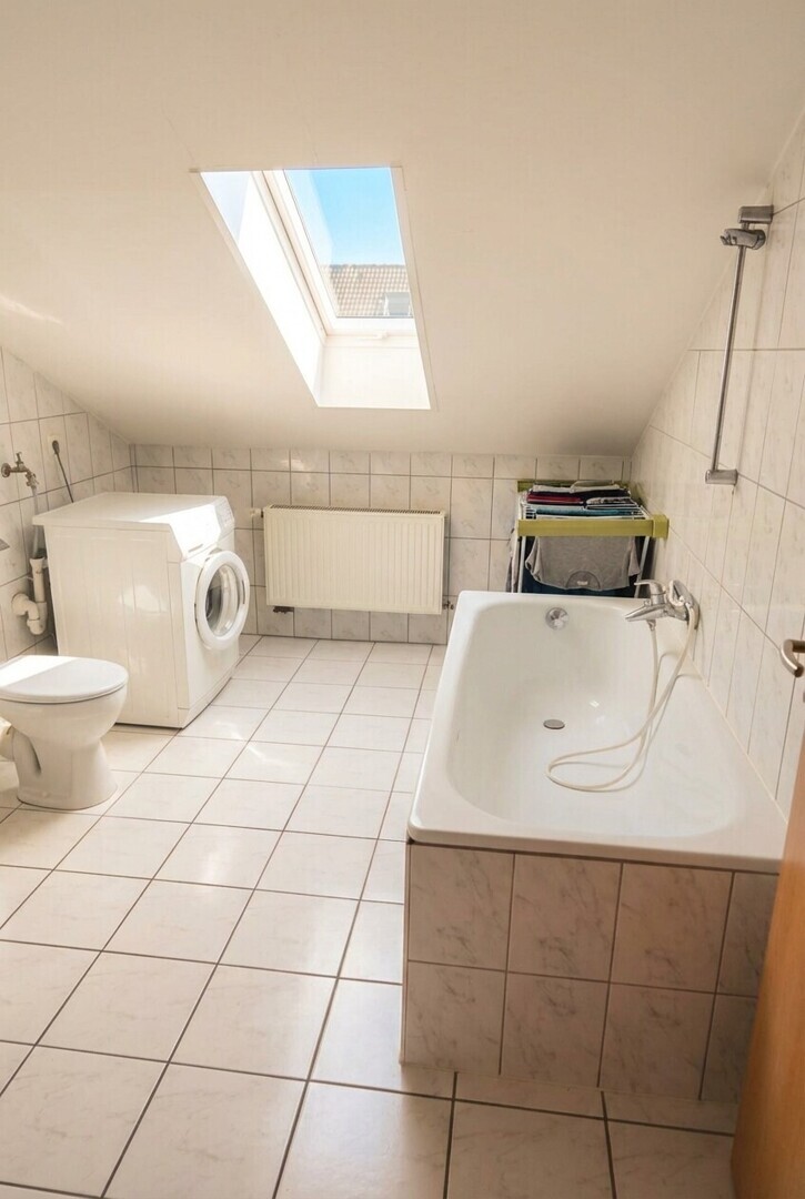                                                               Gem&uuml;tliche 3-Zimmer-Wohnung im Dachgeschoss mit Loggia                                                       in Dillenburg (Lahn-Dill-Kreis)