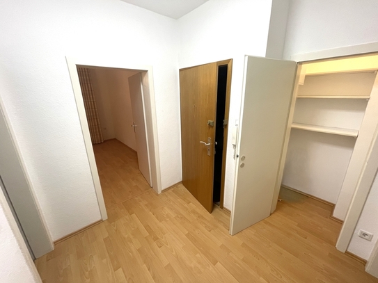 Barrierearmer Wohnkomfort: frisch renoviert 
Ruhige 2-Zimmer-Erdgeschosswohnung 
ca. 51 m²