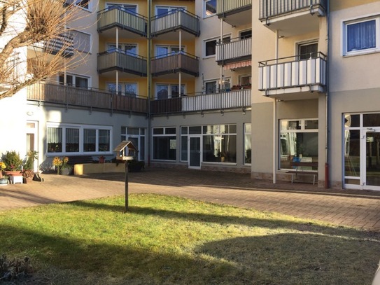 2-Zi.- Wohnung im 3.OG mit Balkon in Neustadt zu vermieten.