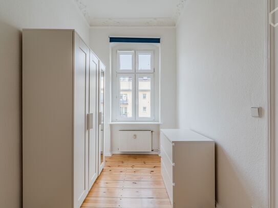 Lonterm rent 1- 2 years furnished in Moabit with balcony