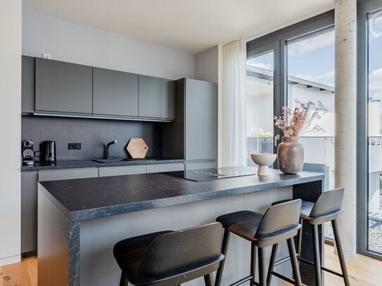 High-quality furnished top-floor apartment with south-east-facing terrace and open-plan layout, Berlin - Amsterdam Apar…