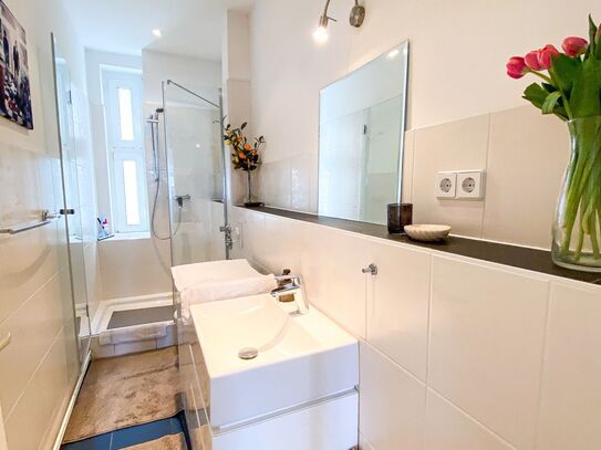 'Rieke' - beautiful and bright 2 room apartment in central location City-West, Berlin - Amsterdam Apartments for Rent