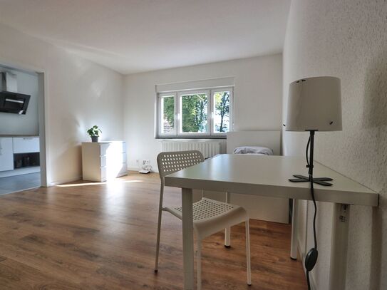 Bright and spacious 3-room apartment with a large balcony in a convenient location in Cologne!