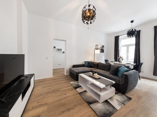 brand new & central apartment 1-bedroom + workplace + kitchen | Berlin Gesundbrunnen