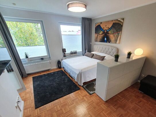 Modernes Apartment in Charlottenburg: Concierge-Service, Fahrstuhl, Balkon