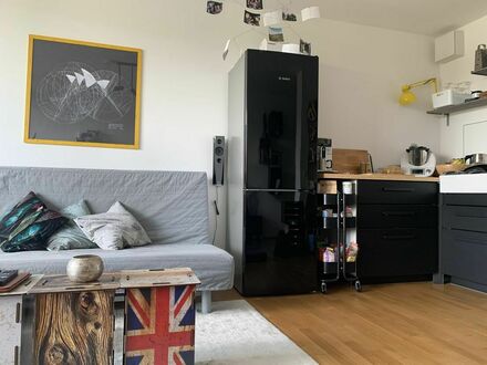 Moderne, helle und ruhige Wohnung mit Balkon | Hübsche und perfekte Suite in Düsseldorf