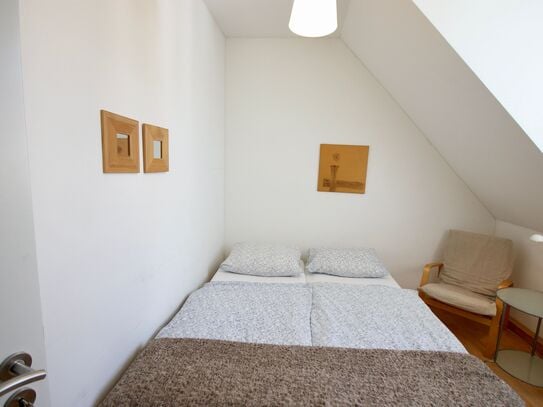 Modern 29 m² Studio Apartment with Garden – Fully Furnished, No Deposit, Cleaning Service, and City Registration!