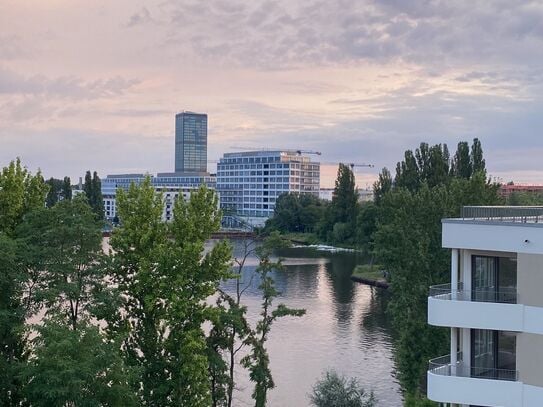 Liebevoll eingerichtete, stilvolle Wohnung auf Zeit in Rummelsburg