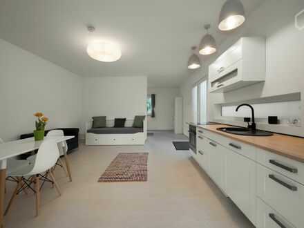 Ebenerdiges, modern eingerichtetes Studioapartment in Ostheim | Ground-floor, modernly furnished studio apartment in Os…