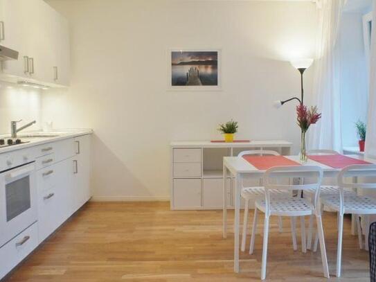 Cozy apartment with open designed kitchen and large garden, Berlin - Amsterdam Apartments for Rent