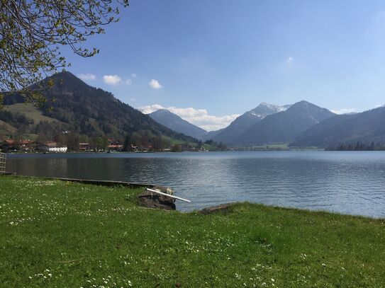 WO KANN - WOHNEN AUF ZEIT – SCHÖNER SEIN ALS DIREKT AM SEE MIT ZENTRALER UND TROTZDEM RUHIGER LAGE