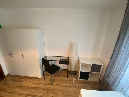 Perfect flat in Karlsruhe-Neureut with balcony