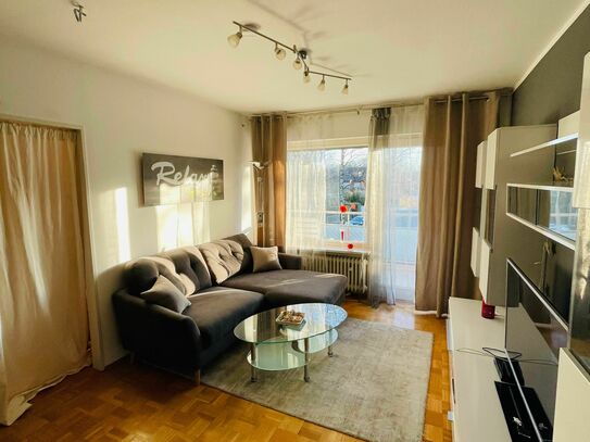 Helle, vollausgestattete und renovierte Wohnung mit Balkon und Gemeinschaftsgarten in München-Trudering