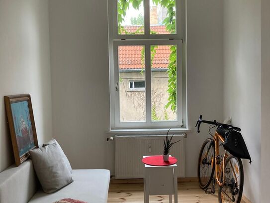 Beautiful, big (old) flat directly in Prenzlauer Berg