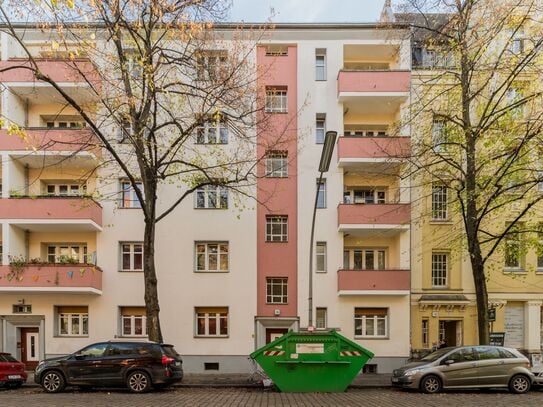 Spacious 2 Room Apartment as a Retreat in the Middle of Berlin.