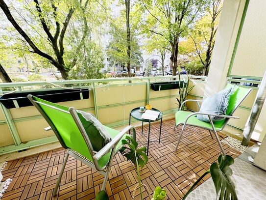 Cozy and quiet 3 room apartment near Alexanderplatz with Balcony