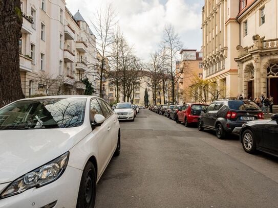 Renovated and elegant 3-Room Apartment w/balcony in Steglitz district, Berlin - Amsterdam Apartments for Rent