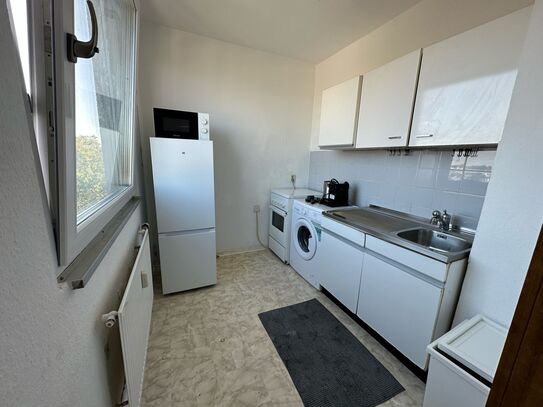 Fully furnished sunny studio with Parking, balcony and equipped kitchen in Bonn