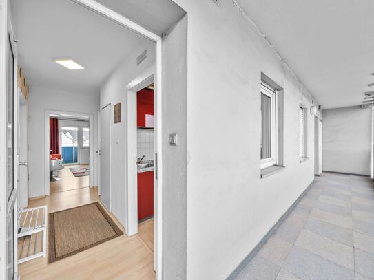 Modern, bright 2-room apartment fully furnished in Nuremberg.