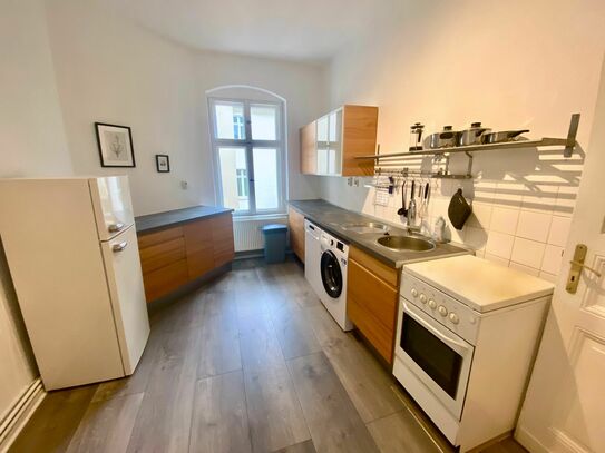 'EBONY' - schönes 2-Zimmer-Apartment in super Lage in Friedrichshain