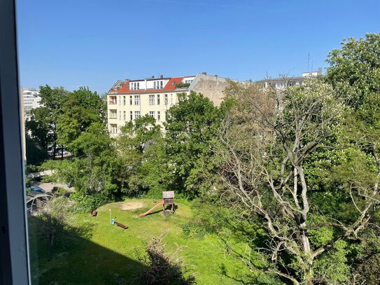 lichtdurchflutetes Apartment (Wilmersdorf)