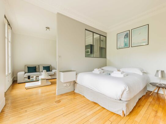 Charming 27m² Apartment on the 3rd Floor with Elevator: Compact Comfort and Modern Amenities