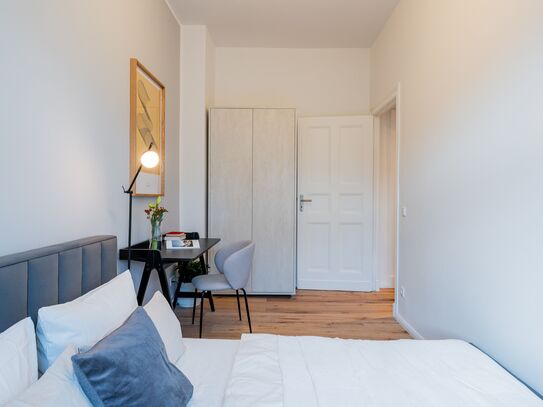 Modern 1-bedroom apartment with balcony in Neukölln