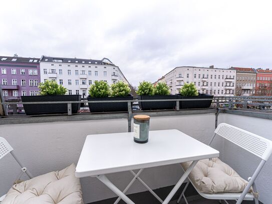 SPECIAL WINTER PRICE - Urban luxury: Newly renovated 3-room apartment in Kollwitzkiez., Berlin - Amsterdam Apartments f…