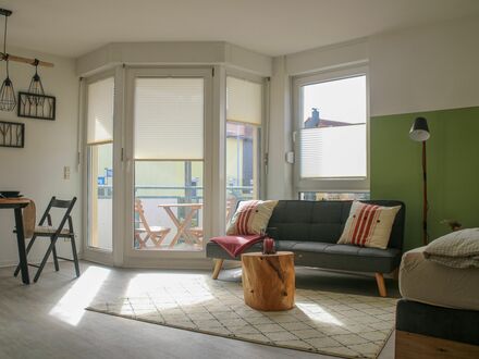 Voll Ausgestattete Wohnung mit Balkon in ruhiger Lage | Fully equipped apartment with balcony in a noiseless location