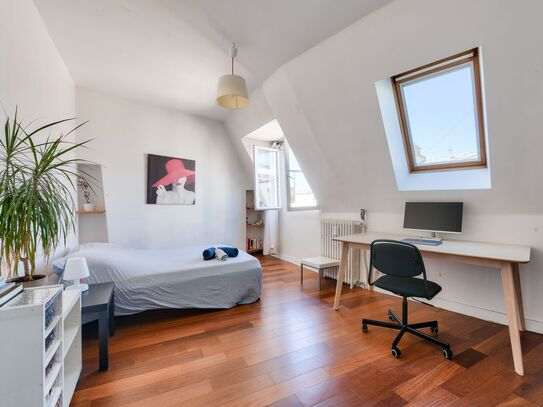 Fantastic studio in quiet street