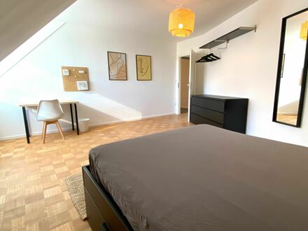 Modernes Zimmer in 160qm WG in Inning am Ammersee, nahe am See, 30 min nach München