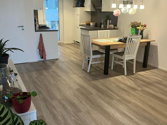 Helles, großzügiges und modernes Apartment in Ulm, 7 min zum Hbf