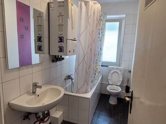 3-room apartment at a bargain price!, Monchengladbach - Amsterdam Apartments for Rent