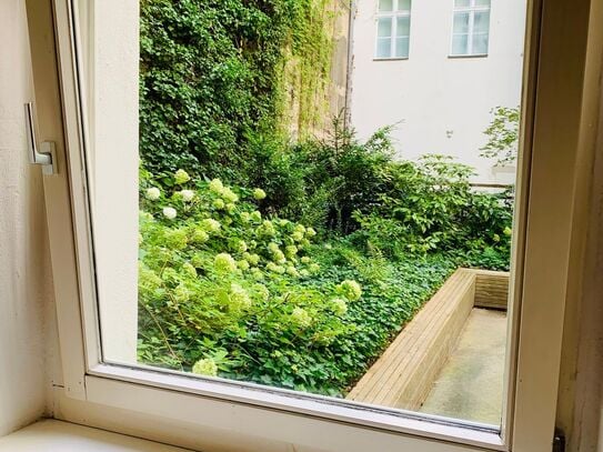 Quiet Flat @Kollwitzkiez with Privat Garden, Berlin - Amsterdam Apartments for Rent