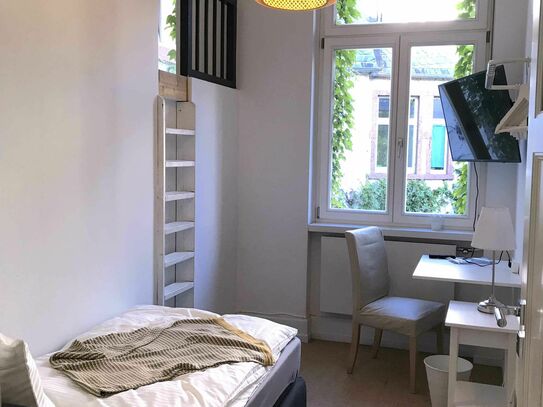 WG-ZIMMER: Wundervolles Apartment in Frankfurt am Main