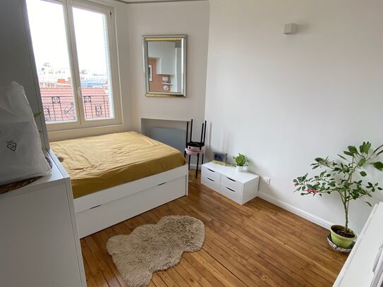 Fully equipped furnished studio: