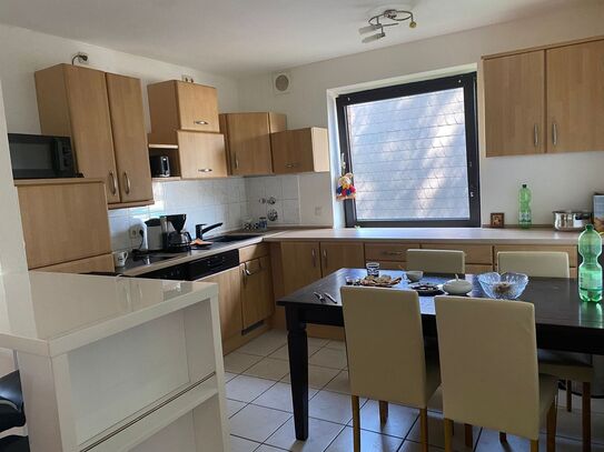 Nice building flat with modern fitted kitchen in Düsseldorf., Dusseldorf - Amsterdam Apartments for Rent