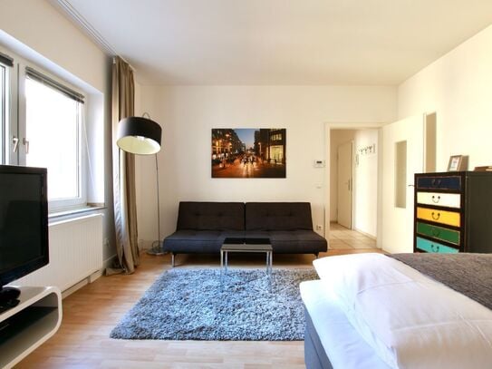 Nice apartment with balcony at Rathenauplatz, Koln - Amsterdam Apartments for Rent