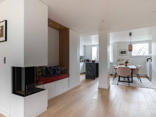 Elegant 130 m2 flat, ideally located in a peaceful setting, in Neuilly-sur-Seine on the banks of the Seine