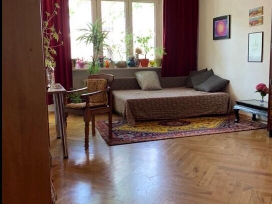 Gemütliches 27 m² Zimmer in 2er-WG mit Balkon – 10825 Berlin