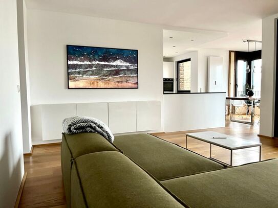 Luxurious 3.5-Room Apartment with Lake View and High-Quality Amenities in Düsseldorf, Dusseldorf - Amsterdam Apartments…