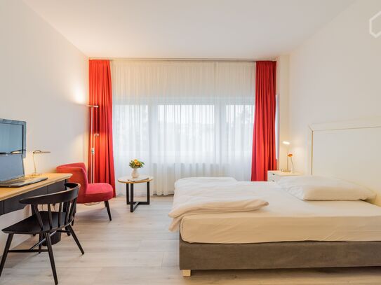 Superior Studios-Apartments in a quiet central location near Kurfürstendamm (Category XL)