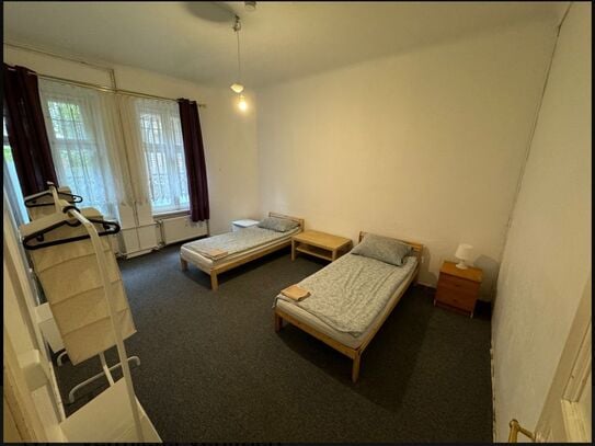 Apartment im Neusser Gewerbegebiet bis Ende des Jahres zu vermieten