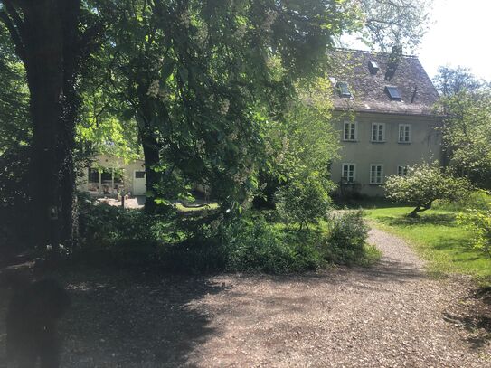 Schöne Dachgeschosswohnung Bad Wilhelmshöhe