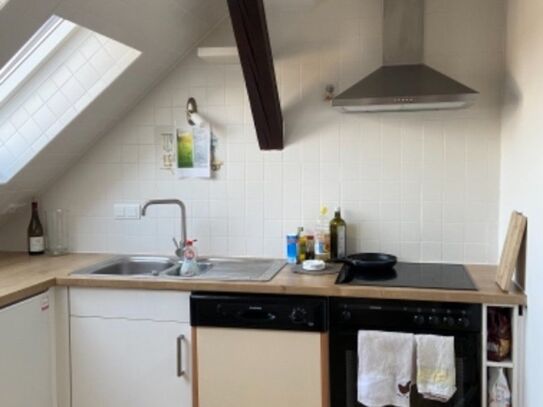 3-room attic apartment in Reinickendorf, Berlin - Amsterdam Apartments for Rent